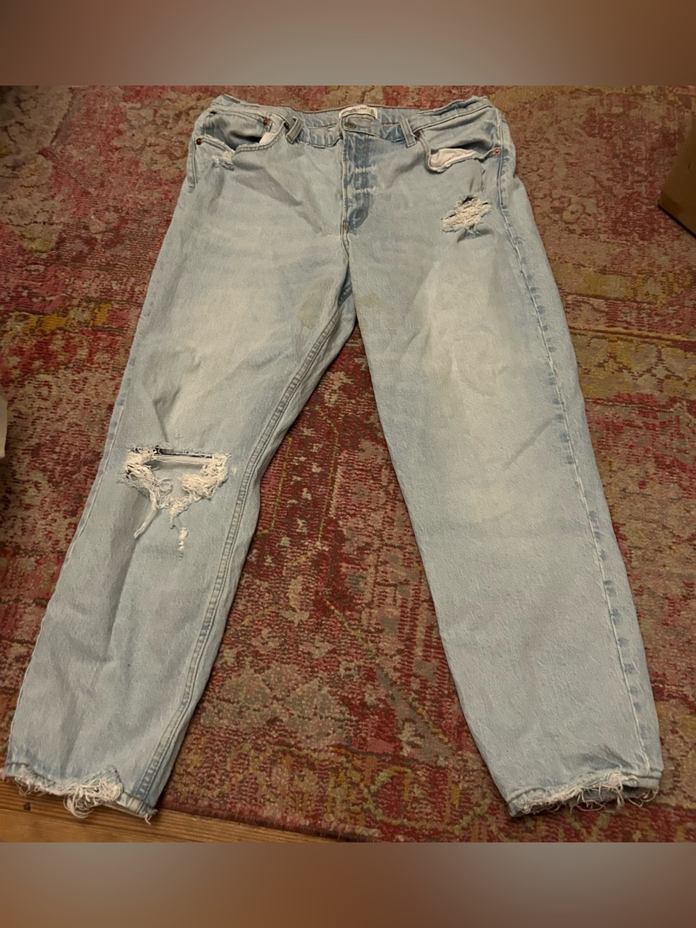 Abercrombie the mom high rise jeans size 32/14 short